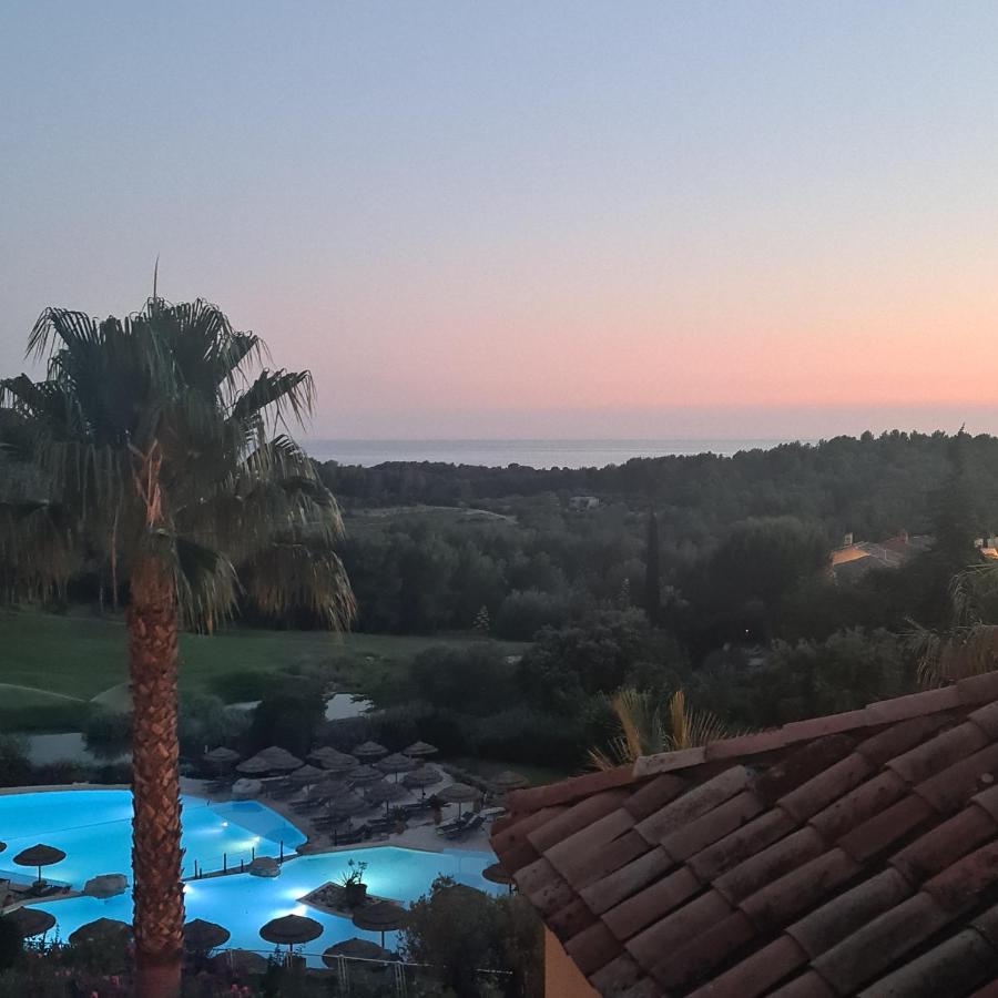 Superbe Villa-Domaine Avec Golf Piscine Et Tennis Saint-Cyr-sur-Mer Buitenkant foto