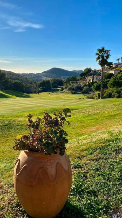 Superbe Villa-Domaine Avec Golf Piscine Et Tennis Saint-Cyr-sur-Mer Buitenkant foto