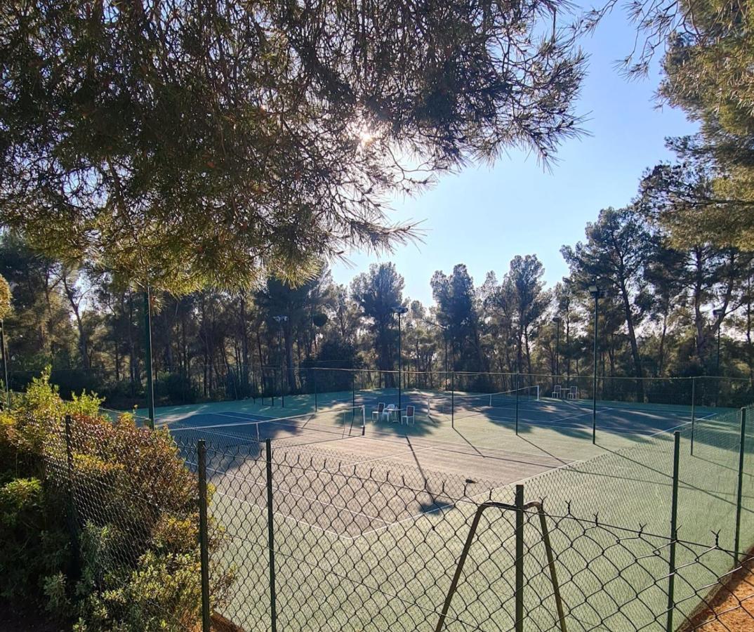 Superbe Villa-Domaine Avec Golf Piscine Et Tennis Saint-Cyr-sur-Mer Buitenkant foto