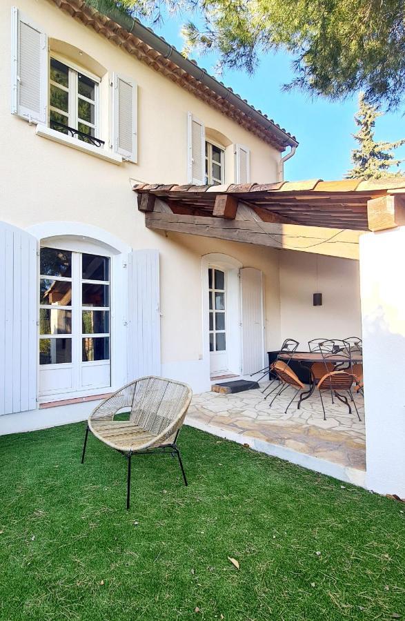 Superbe Villa-Domaine Avec Golf Piscine Et Tennis Saint-Cyr-sur-Mer Buitenkant foto