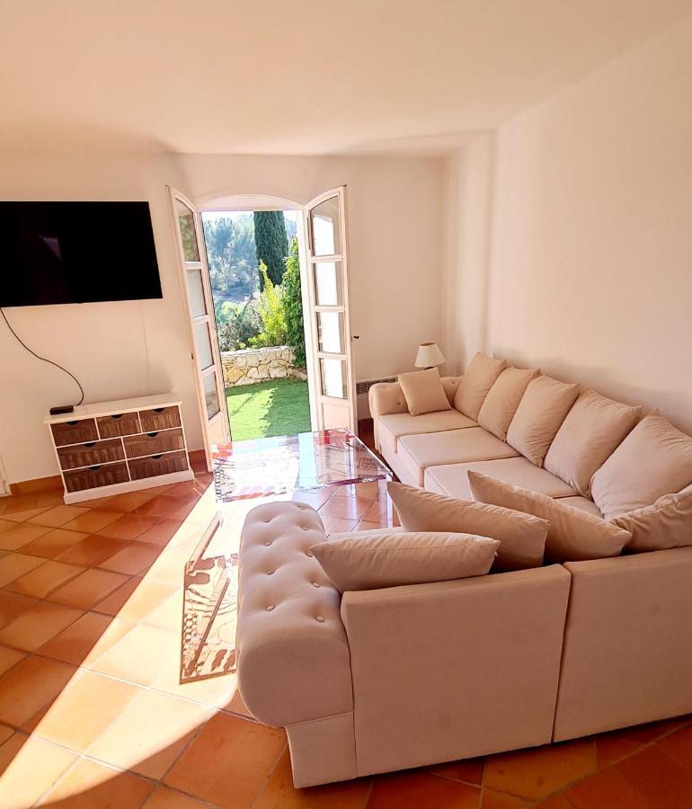 Superbe Villa-Domaine Avec Golf Piscine Et Tennis Saint-Cyr-sur-Mer Buitenkant foto