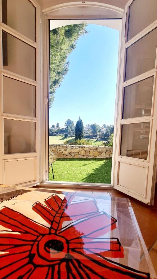 Superbe Villa-Domaine Avec Golf Piscine Et Tennis Saint-Cyr-sur-Mer Buitenkant foto